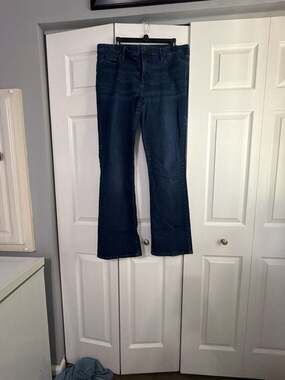 Soho Jeans New York & Company Women's Curvy Bootcut Jeans Size 16 Average